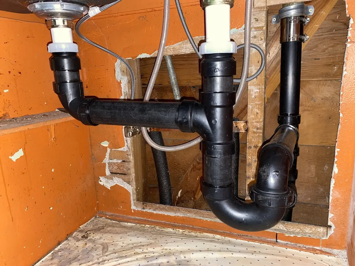 Professional Pipe Bursting equipment and tools on the job in Mobile